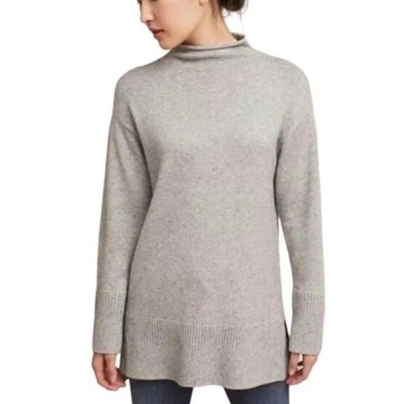 Moth Sweaters - Moth by Anthropology Light Gray Mock Neck Sweater size Medium
